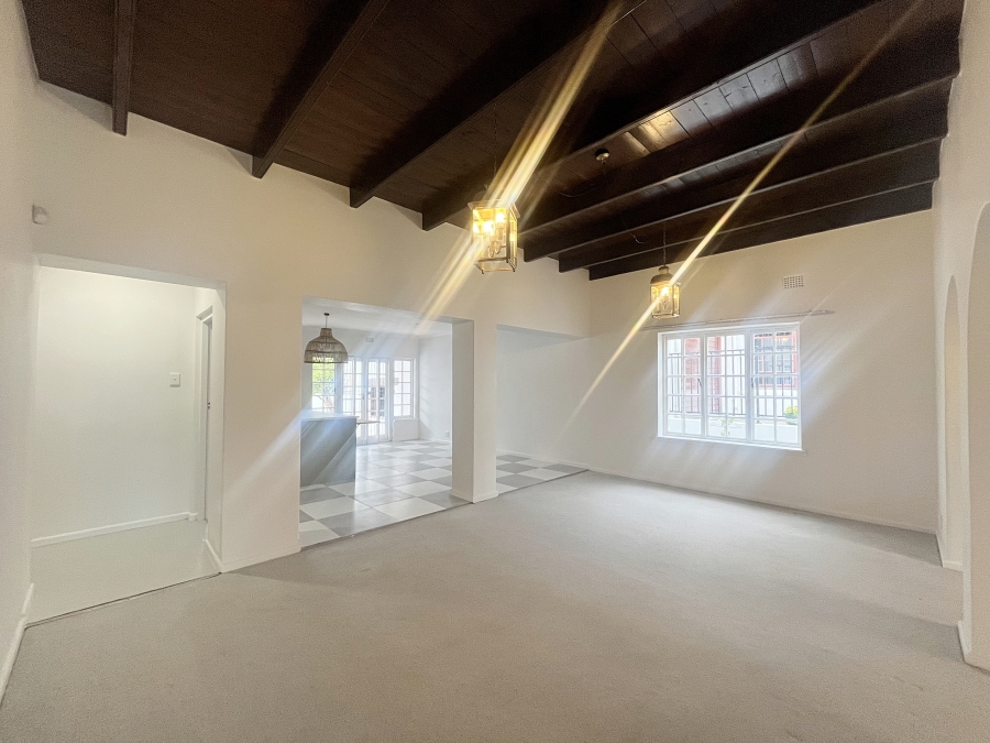 To Let 3 Bedroom Property for Rent in Lemoenkloof Western Cape
